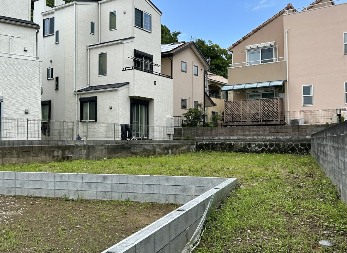 現地