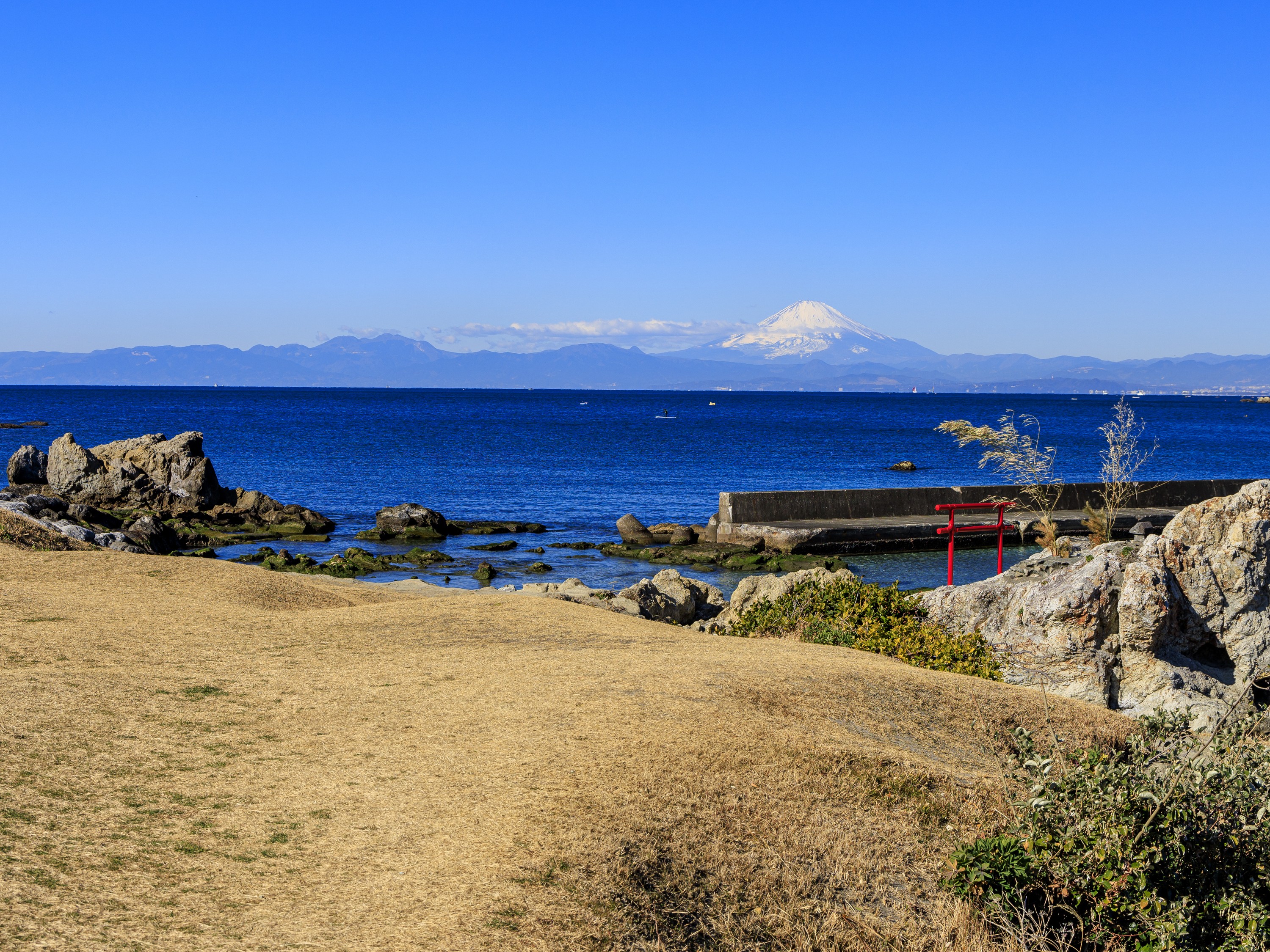 海岸まで徒歩22分(約1760m)